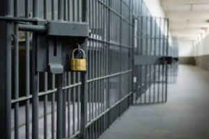 Quase mil detentos são liberados para saída do Dia das Crianças