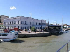 Justiça determina redução no preço das passagens marítima São Luís-Alcântara