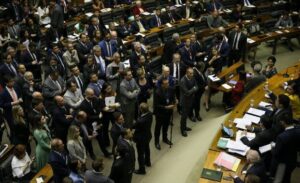 TCE barra progressão salarial para 369 servidores de Barreirinhas por indícios de irregularidades