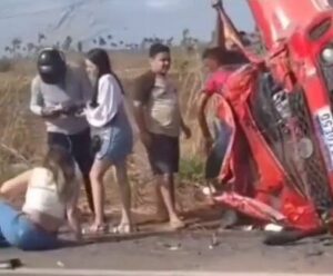 Vídeo: Vereadora de Olho D’Água das Cunhãs sofre acidente na BR-316
