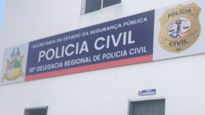 Motoristas da Prefeitura de Estreito são presos por assédio contra adolescentes em ônibus escolar