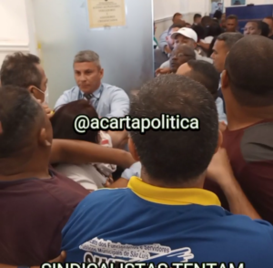 “Safado, preto safado!”, ofende sindicalista ao tentar invadir plenário da Câmara Municipal