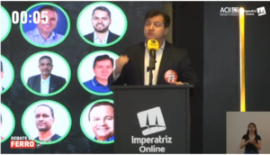 Simplício enquadra Weverton durante debate em Imperatriz