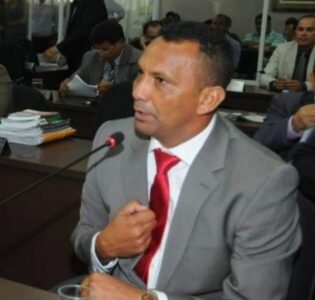 Pré-Campanha Eleitoral em Alcântara: Paulo César Lidera e Candidatos ao Executivo Entram em Desespero