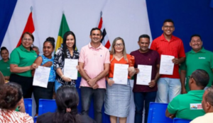 Prefeitura de São Benedito do Rio Preto empossa novos gestores escolares