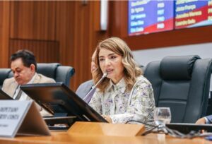 Iracema Vale afirma que seguirá com gestão participativa e de portas abertas na Assembleia