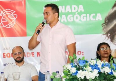 Prefeito Adriano Freitas lidera Jornada Pedagógica 2024 em São Vicente: Rumo à Equidade na Educação