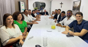 Após pesquisa apontar candidatura única para à Prefeitura de SL, Brandão se reúne com sua base governista