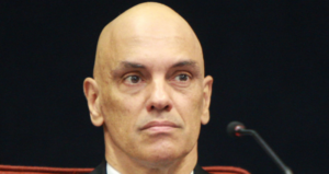 A toga de um semideus e a impunidade!!! Moraes escolhia Alvos do TSE: ‘Vamos Desmonetizar Essas Revistas Golpistas’