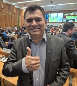 Antônio Noberto Participa de Solenidade e Comenta sobre Futuro na Política