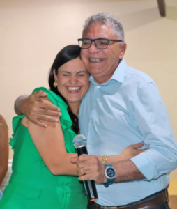 Justiça Eleitoral determina que Fogoió faça teste de alfabetização, mas candidato tenta escapar