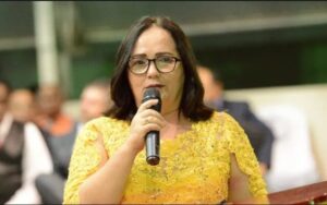 Hildo Rocha participa de entrega de casas para 312 famílias em Açailândia