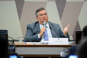 Prefeito de Coroatá é denunciado ao TCE por supostas ilegalidades em licitação de R$ 22,5 milhões