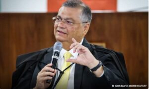 Dino mantém suspensão de emendas do orçamento secreto