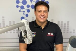 Mulher de Felipe Camarão ocupa cargo na Assembleia e na Emserh