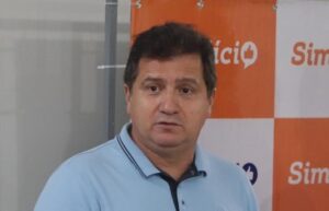 Simplicio Araújo sugere que Bolsonaro peça PIX para o Rio Grande do Sul