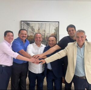 Fred Campos próximo do ninho tucano em Paço do Lumiar