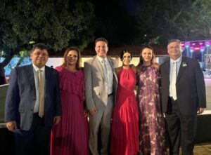 Casamento de Madeira reúne Dino, Brandão e classe política