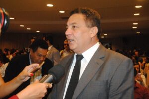 Cleomar Tema cancela festa de aniversário