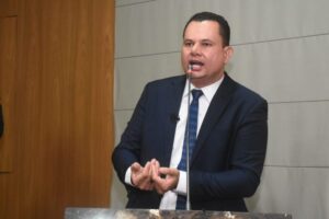 Investigado por esquema de “rachadinha”, Umbelino Júnior é afastado da Câmara de São Luís