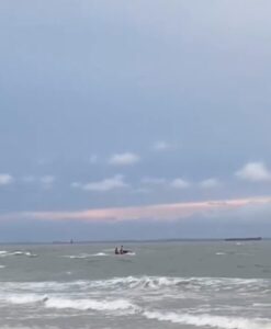 URGENTE! Jovem desaparece no mar em São Luís