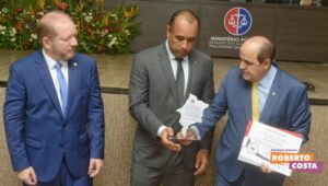 Roberto Costa é homenageado pelo Ministério Público do Maranhão