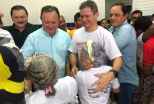 Rafael Leitoa e Carlos Brandão entregam obras no interior