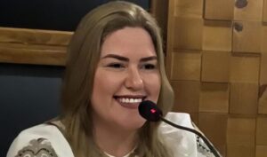 Priscilla Louro se destaca entre pré-candidatos em Pedreiras