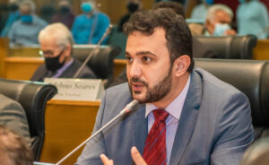 MA: Deputado estadual quer mais leitos no lugar de lockdown