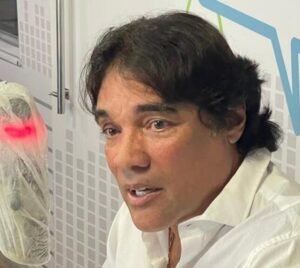 Edinho Lobão salva início da gestão de Braide com doação de máscaras