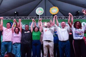 “Nossa identidade é de pessoas que lutam pela Justiça e pela vida”, diz Flávio Dino durante lançamento de candidatura de Eliel Gama