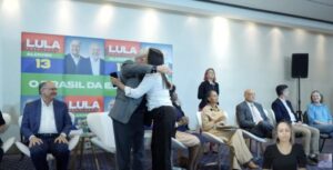 “O evangelho da cruz, que nós pregamos, não é evangelho de ódio”, pregou Eliziane, ao declarar apoio a Lula