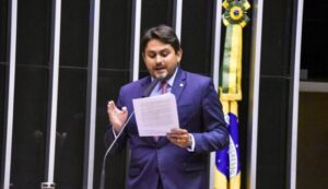 Projeto relatado por Juscelino Filho protege geração de energia limpa no Nordeste