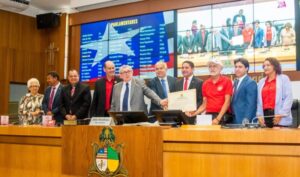 Sessão Solene de Zé Inácio homenageia 40 Anos da CUT e seus ex-presidentes no MA…