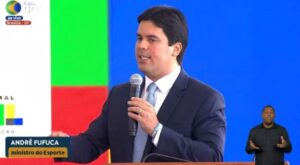 Rui Costa “promove” Fufuca a Ministério da Saúde; Titular do Esporte anuncia construção de mil unidades esportivas até 2025