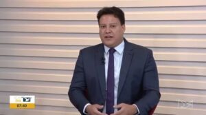Felipe Camarão tem R$ 696 milhões em caixa para investimentos na Educação