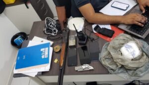 Suspeito de homicídio e narcotráfico é preso dentro de hospedaria em São Luís