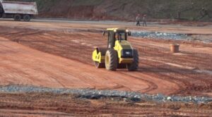 Vídeo: Pista de atletismo ‘desaparece’ para dar lugar a arraial do Governo do MA