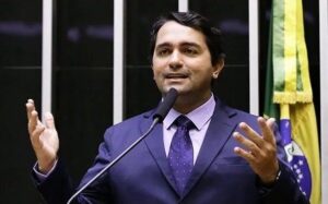 EXPULSÃO: Júnior Lourenço pode ser expulso do partido após votar em Janones