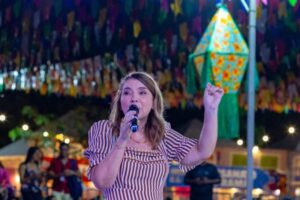 Multidão acompanha abertura oficial do Arraial da Assembleia Legislativa