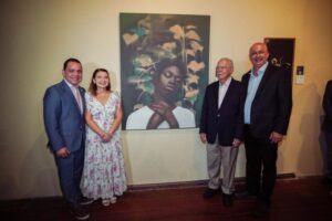 Ao lado de José Sarney, Iracema Vale visita o ‘Salão de Arte 30 Cores em Maio’