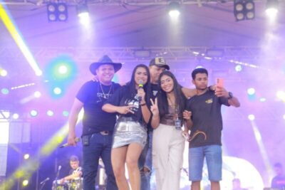 FESTA: Banda Moleca 100 Vergonha e Biu do Piseiro animaram a 8º noite do Arraiá a Vez do Povo em Maracaçumé