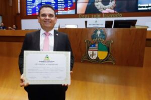 Titular da SSP-MA recebe Título de ‘Cidadão Maranhense’ na Alema