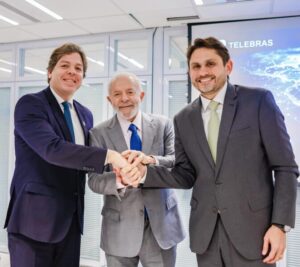 Lula e Juscelino reafirmam compromisso de fortalecer a Telebras