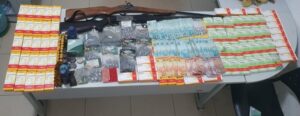 PCMA prende trio por posse ilegal de arma e venda de medicamentos não autorizados em Itapecuru