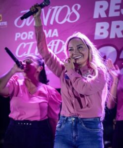 Rejanny Braga reúne multidão durante encontrão no São Raimundo