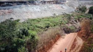 Estrada no interior do MA é bloqueada após deslizamento de rejeitos de mineradora