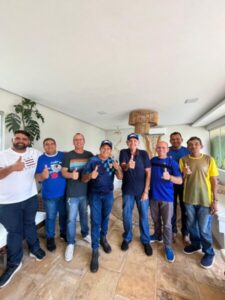 O último a sair apaga a luz: Centenas de funcionários da Prefeitura de Alto Alegre do Maranhão rompem com a prefeita e declaram apoio a Maninho e Hélcio da Clínica