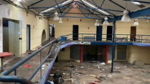 Vídeo: Imagens revelam abandono do Centro Odylo Costa Filho