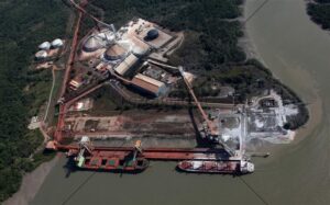Alcoa investe em novos navios e leva desenvolvimento econômico e geração de empregos para o Maranhão